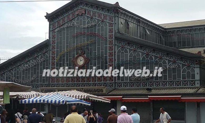 Omicidio a Torino: uomo accoltellato al mercato di Porta Palazzo