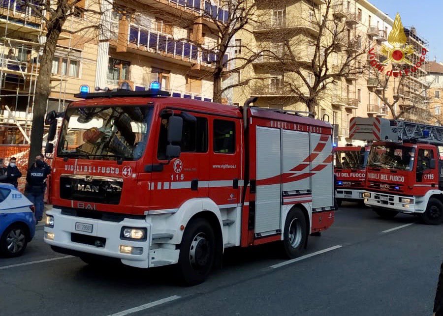 Incidente Corso Maroncelli Torino: crolla ascensore montacarichi