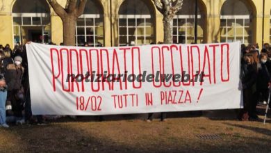Manifestazione Torino oggi 18 febbraio 2022: scuole in protesta