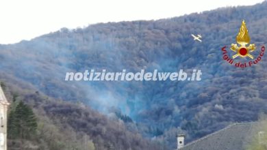 Incendio Cuneo oggi 9 aprile 2022 in fiamme la zona di Caraglio (2)