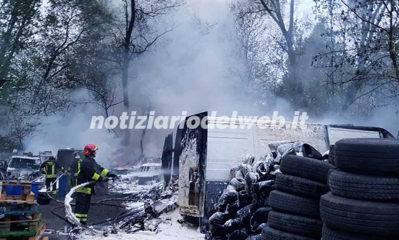 Incendio Torino strada Barberina, l'ARPA Alte concentrazioni di COV
