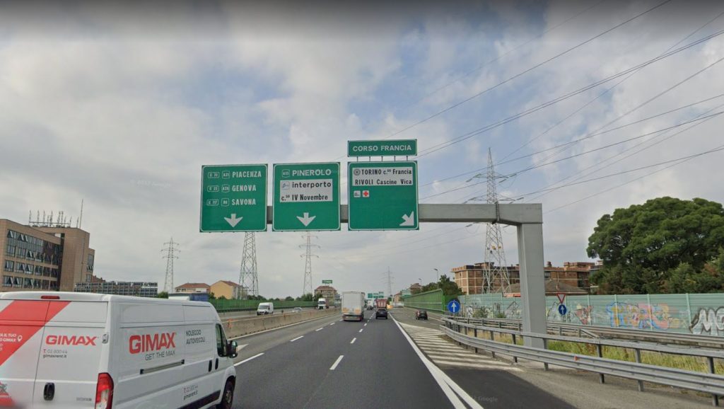 Incidente Tangenziale Torino oggi 31 luglio 2022: due feriti