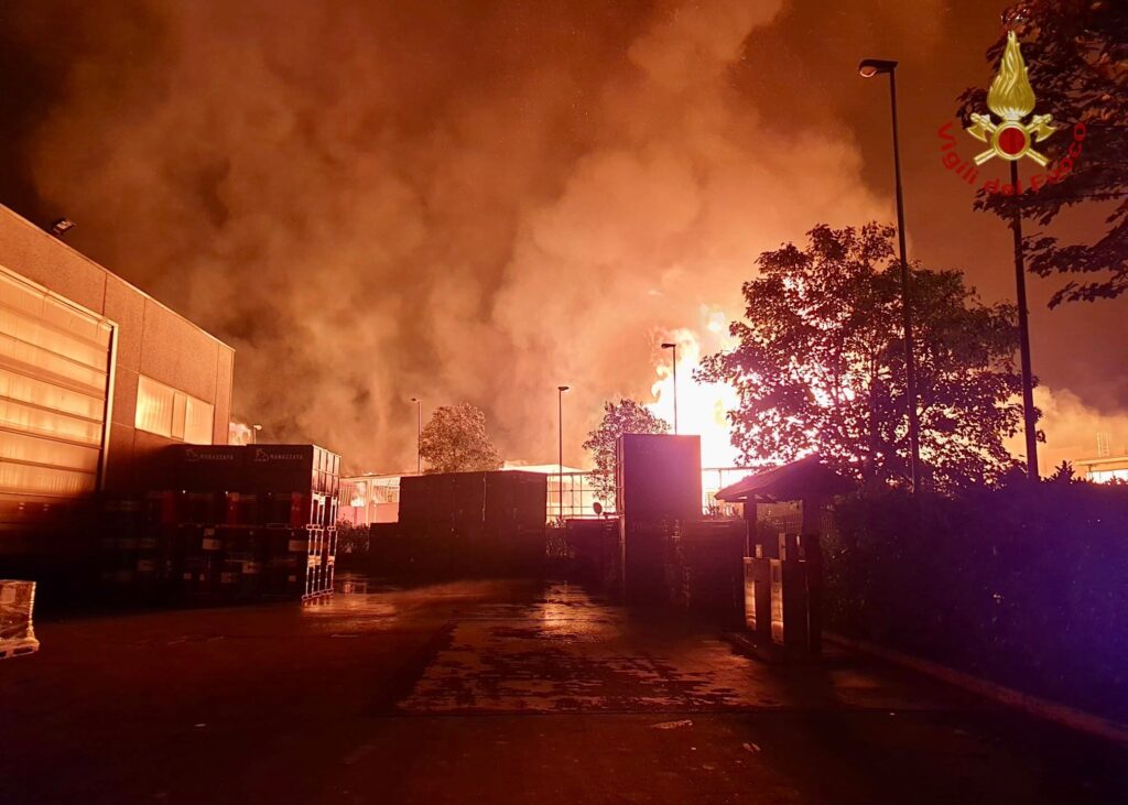 Incendio Torino Villastellone oggi 13 novembre 2022