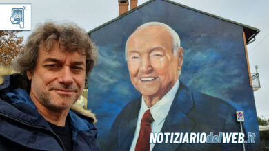 Alberto Angela a Nichelino per il murales in onore del padre Piero