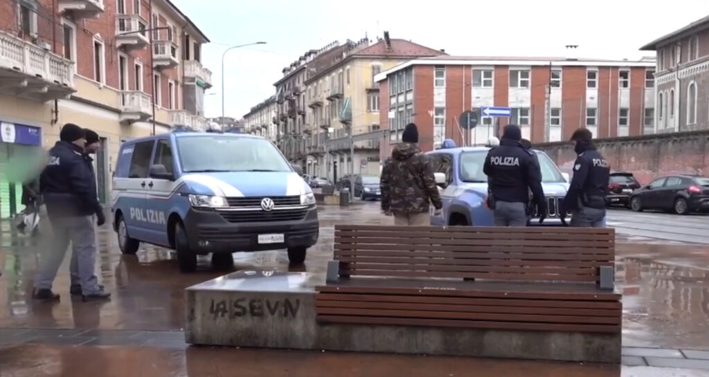 Spacciatori a Torino Barriera di Milano 75 arresti (1)