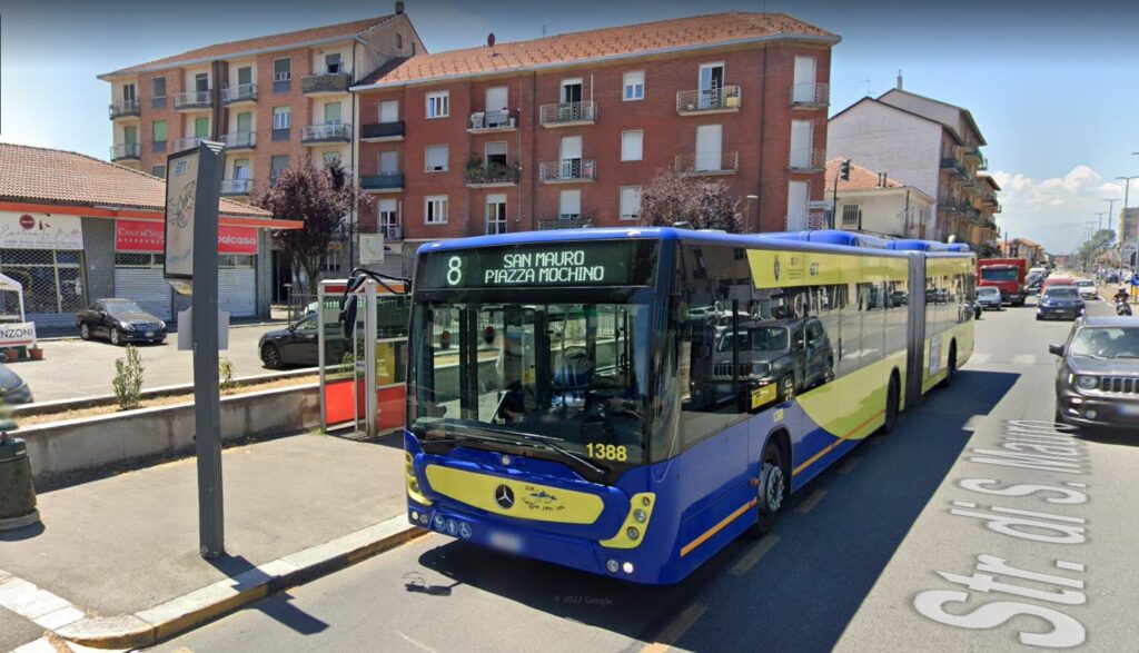 Torino Bertolla, aggressione a bordo di un bus passeggera picchiata senza alcun motivo