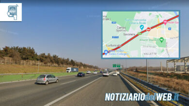 Incidente in Tangenziale a Torino oggi 21 giugno 2023 auto ribaltata altezza Collegno
