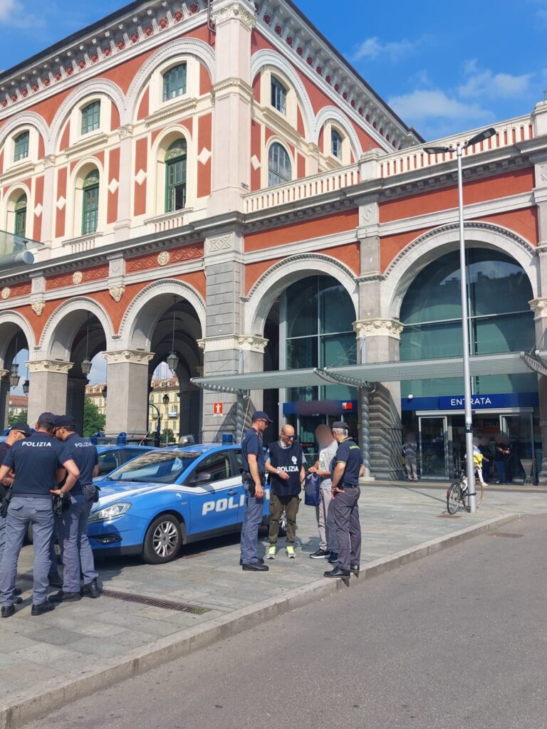 Torino, controlli alla Stazione di Porta Nuova