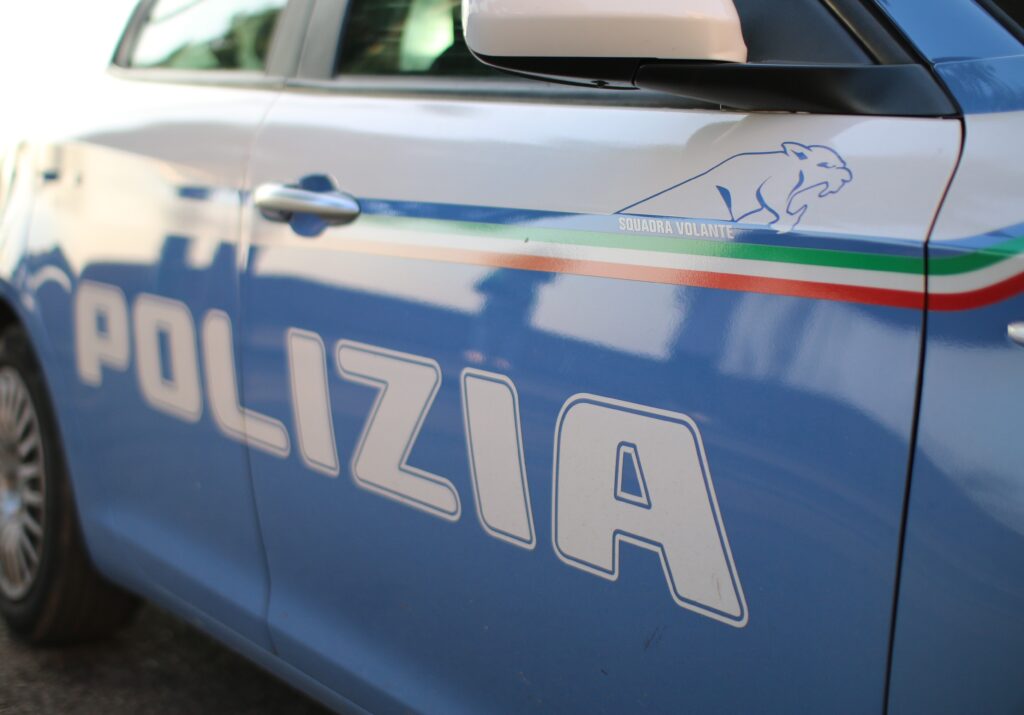 Torino controlli della Polizia nel quartiere Barriera di Milano