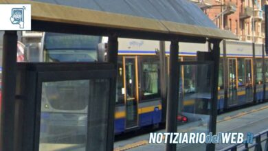 Torino, rissa a bordo del tram 4 a seguito di uno scippo (1)