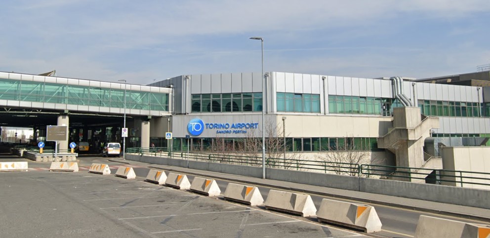 Incidente Frecce Tricolore aeroporto di Caselle cancella tutti i voli