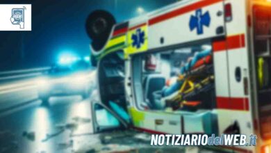 Incidente in corso Regina Margherita a Torino ambulanza ribaltata