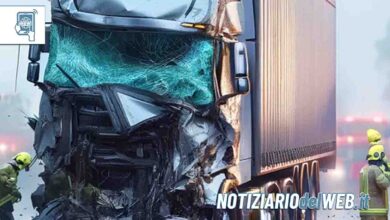 Incidente tra Alba e Ricca oggi 12 dicembre 2023 frontale tra due camion