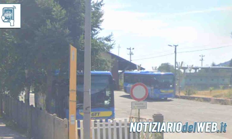 Vandali al Deposito GTT cinque bus danneggiati a Pont Canavese
